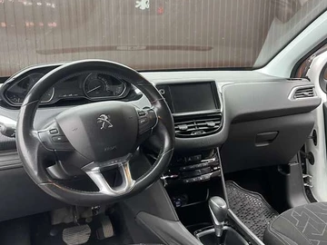 Авто Peugeot 2008 2017 № 8290248