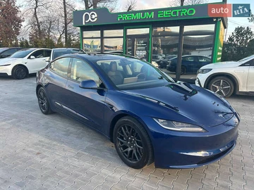 Авто Tesla Model 3 2024 № 8290584