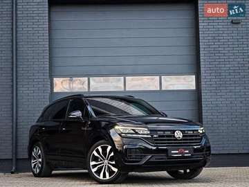 Авто Volkswagen Touareg 2019 № 8290620