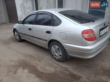 Авто Toyota Avensis 2002 № 8290659