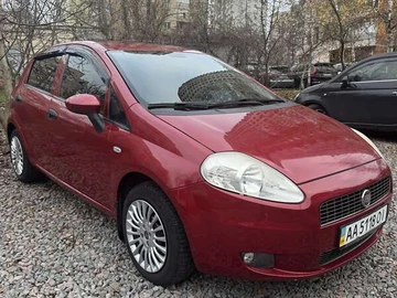 Авто Fiat Grande Punto 2010 № 8290768