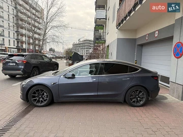 Авто Tesla Model 3 2018 № 8291631