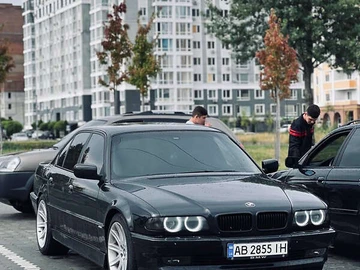 Авто BMW 7 Series 1999 № 8292171