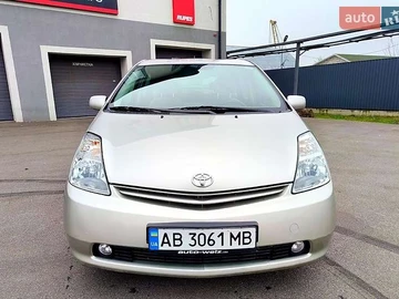 Авто Toyota Prius 2004 № 8292270