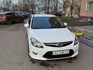 Авто Hyundai I30 2010 № 8292272
