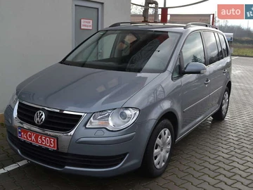 Авто Volkswagen Touran 2008 № 8292309