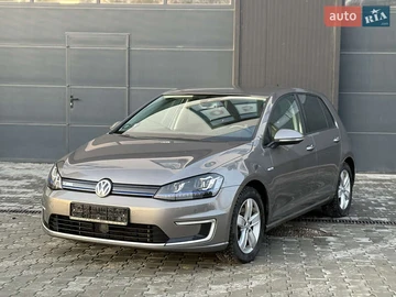 Авто Volkswagen E-Golf 2015 № 8292315