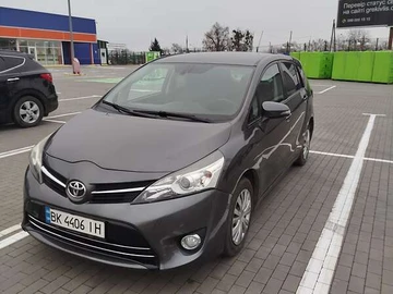 Авто Toyota Verso 2014 № 8292540