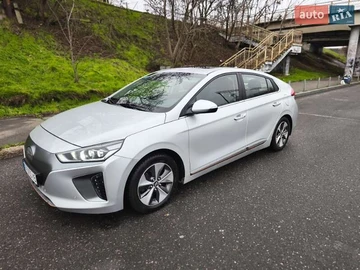 Авто Hyundai Ioniq 2017 № 8292655