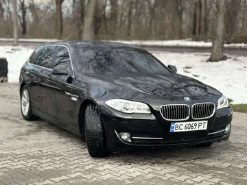 Авто BMW 5 Series 2012 № 8293467