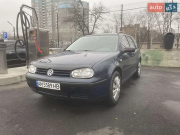 Авто Volkswagen Golf 2000 № 8294252