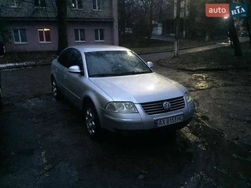 Авто Volkswagen Passat 2004 № 8294388