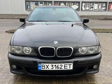 Авто BMW 5 Series 2002 № 8294524