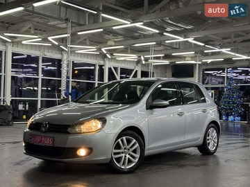 Авто Volkswagen Golf 2010 № 8294789