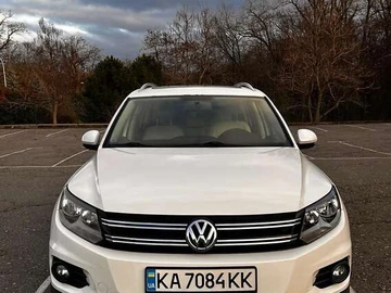 Авто Volkswagen Tiguan 2012 № 8295176
