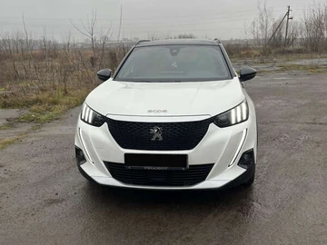 Авто Peugeot E-2008 2020 № 8295323