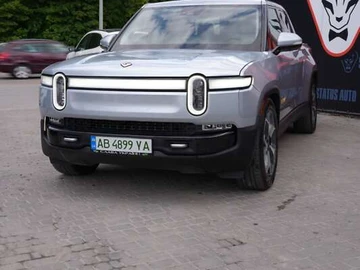 Авто Rivian R1T 2022 № 8295877