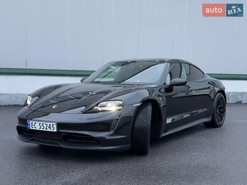 Авто Porsche Taycan 2021 № 8295887