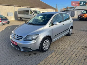 Авто Volkswagen Golf Plus 2004 № 8296041