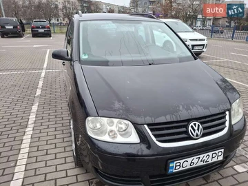 Авто Volkswagen Touran 2005 № 8296059