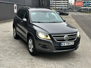 Авто Volkswagen Tiguan 2010 № 8296137