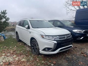 Авто Mitsubishi Outlander 2018 № 8296316