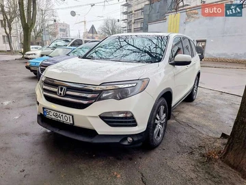 Авто Honda Pilot 2017 № 8296335
