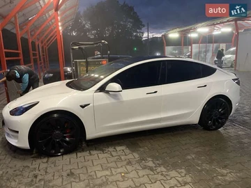 Авто Tesla Model 3 2023 № 8296361