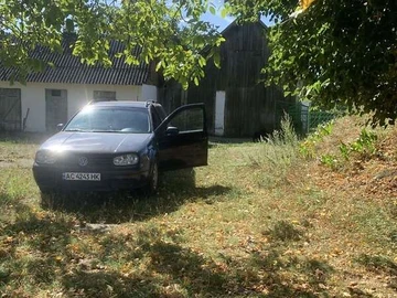Авто Volkswagen Golf 2000 № 8296510