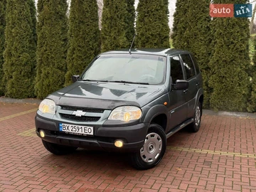 Авто Chevrolet Niva 2010 № 8296517