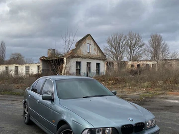 Авто BMW 5 Series 2003 № 8296545