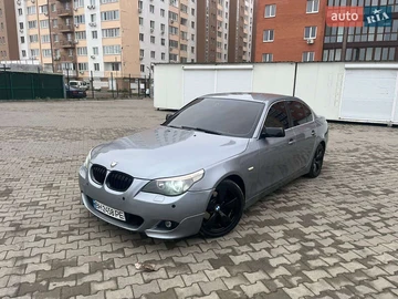 Авто BMW 5 Series 2004 № 8296611