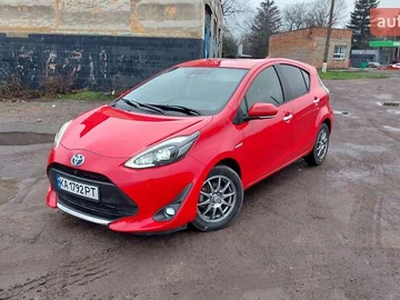 Авто Toyota Aqua 2019 № 8296846
