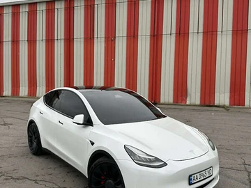 Авто Tesla Model Y 2020 № 8296924