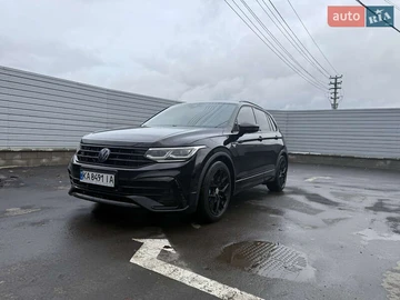 Авто Volkswagen Tiguan 2021 № 8296952