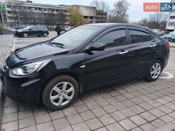 Авто Hyundai Accent 2013 № 8297119
