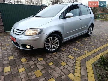 Авто Volkswagen Golf Plus 2008 № 8297125