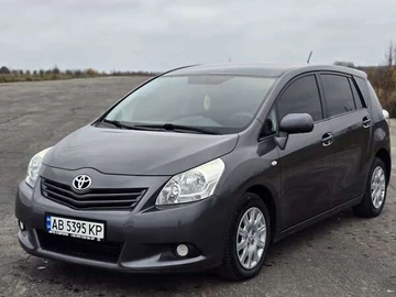 Авто Toyota Verso 2010 № 8297304