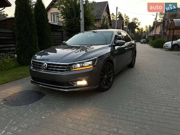 Авто Volkswagen Passat 2018 № 8297309