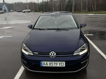 Авто Volkswagen E-Golf 2019 № 8297394