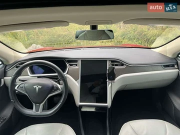 Авто Tesla Model S 2013 № 8297482