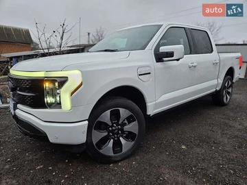 Авто Ford F-150 2023 № 8297777