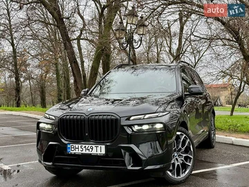 Авто BMW X7 2023 № 8297797