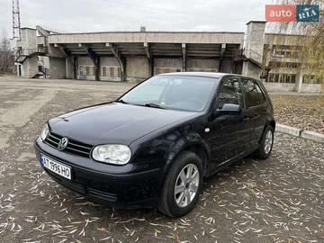 Авто Volkswagen Golf 2002 № 8298024