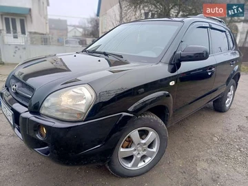 Авто Hyundai Tucson 2004 № 8298106