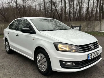 Авто Volkswagen Polo 2018 № 8298525
