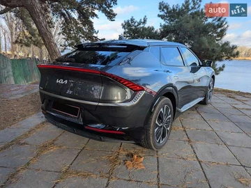 Авто KIA Ev6 2022 № 8298855