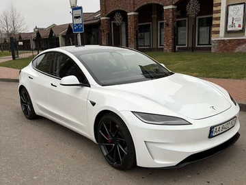 Авто Tesla Model 3 2024 № 8299199