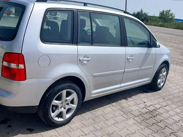 Авто Volkswagen Touran 2005 № 8299321