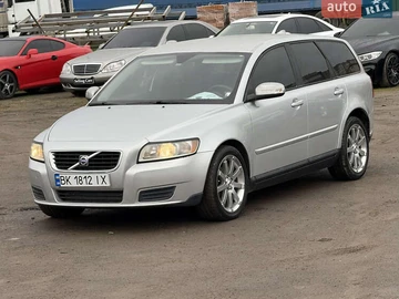 Авто Volvo V50 2008 № 8299325